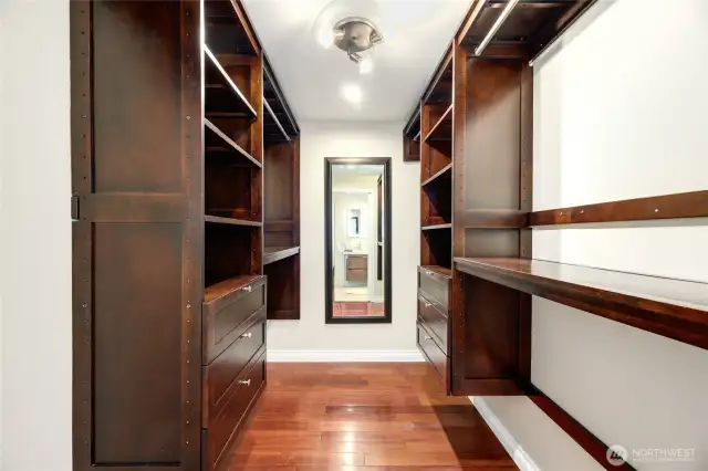 En-suite primary walk-in closet