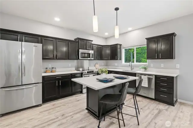 Island Ideal For Casual Dining