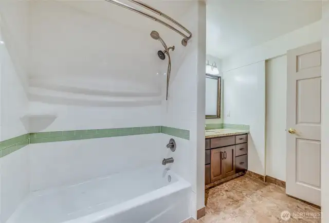 MIL bathroom space. Tubbies for the wee people and Showers for those that deem themselves too big.
