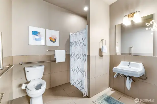 Air BnB/Commercial space bathroom. ADA compliant