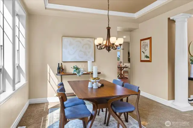 Large formal dining room for entertaining.  Coffered ceilings add a touch of elegance.