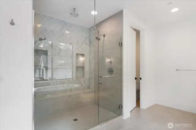 Primary bath