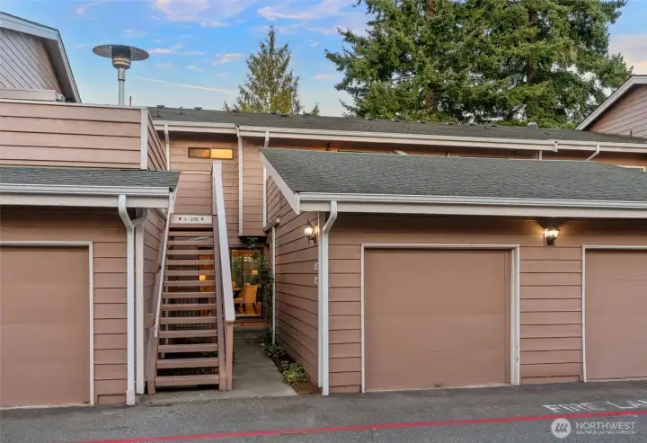 No rental cap and W/S/G included in HOA dues.