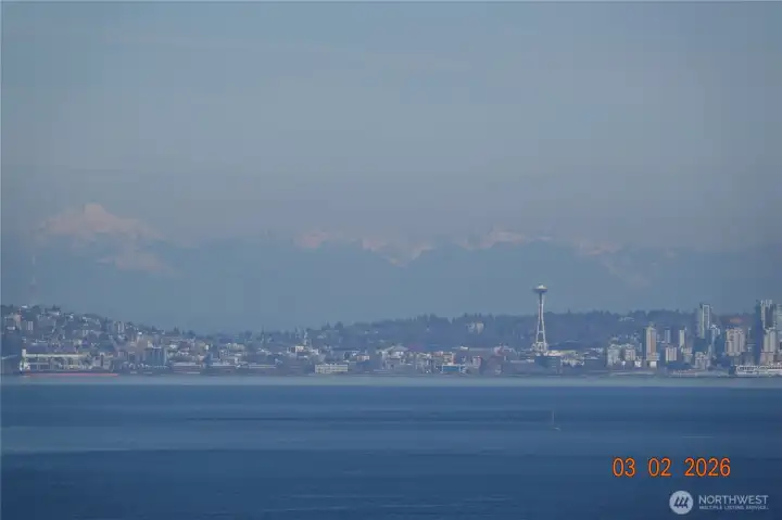 View of Downtown Seattle and the Cascade Mountains