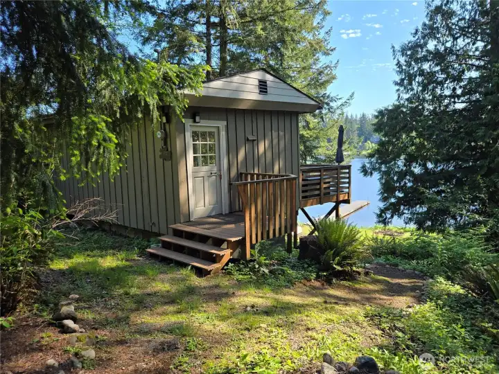 Your lakefront cabin!