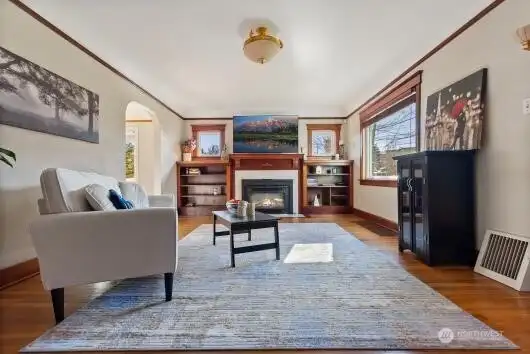 Living room with gas fireplace
