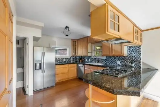 Kitchen with island