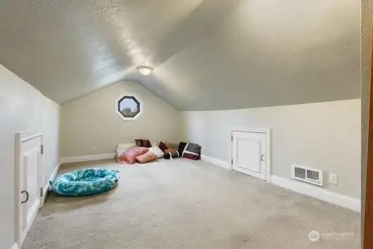 Upper bedroom