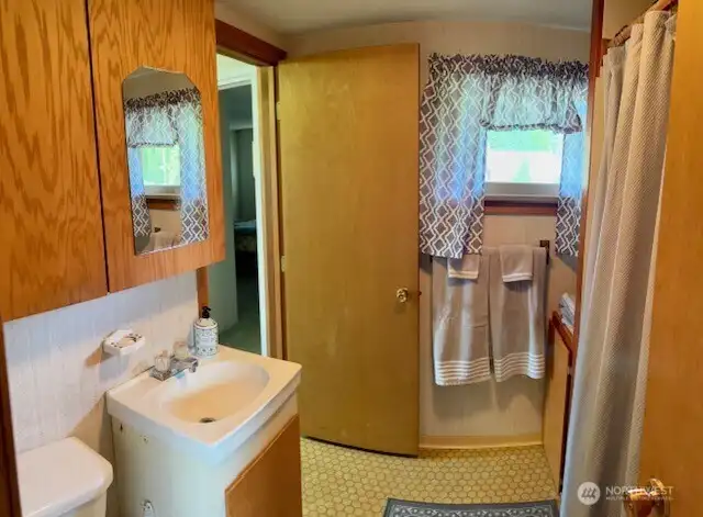 Bathroom 2