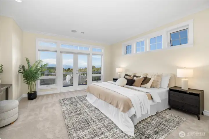 The views don't stop and there are french doors to the expansive deck.