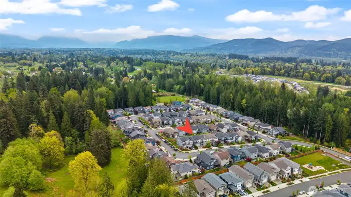 Easton Cove offers the perfect balance of neighborhood charm, modern convenience, and everyday livability.