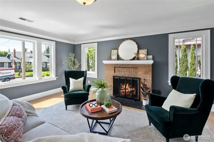 Wood burning fireplace and hardwood floors