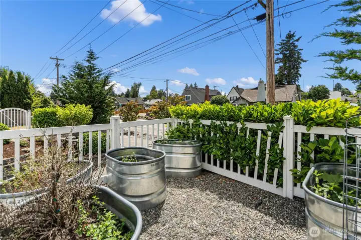 Raised planting beds