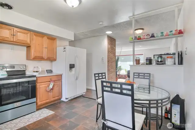 Kitchen and Nook 2