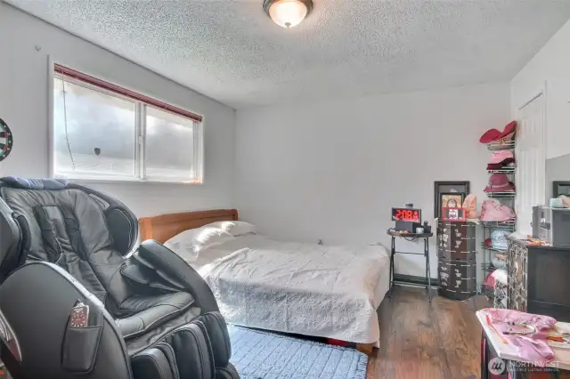 Primary bedroom 1