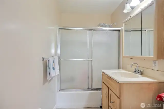 Primary full bath