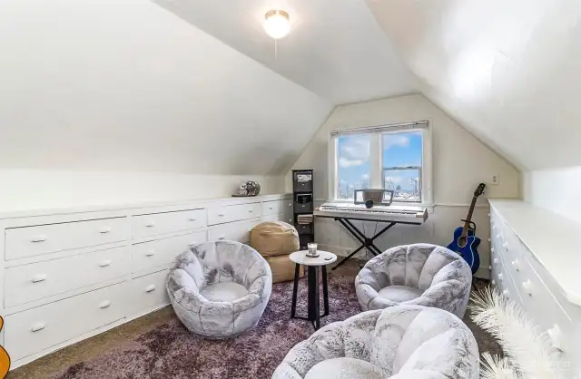 unit 5 Living room