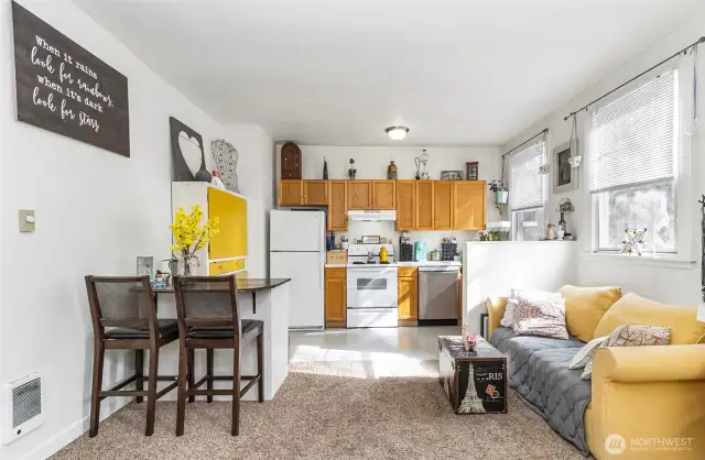 Cute kitchen/living #1