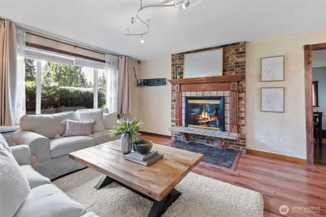 Plenty of natural light to brighten our grayer PNW days.