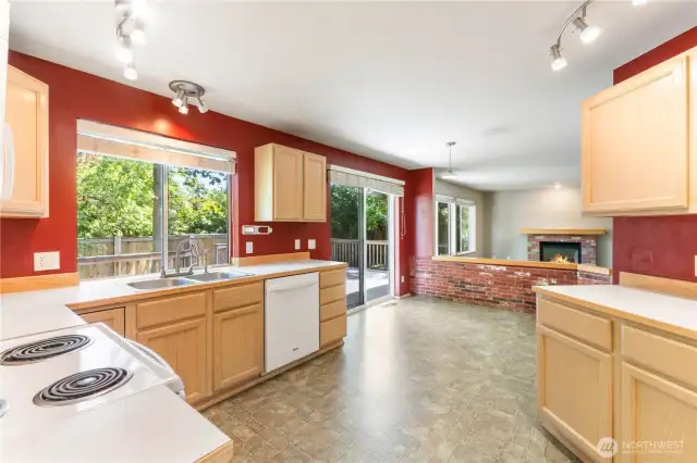 Eat in kitchen