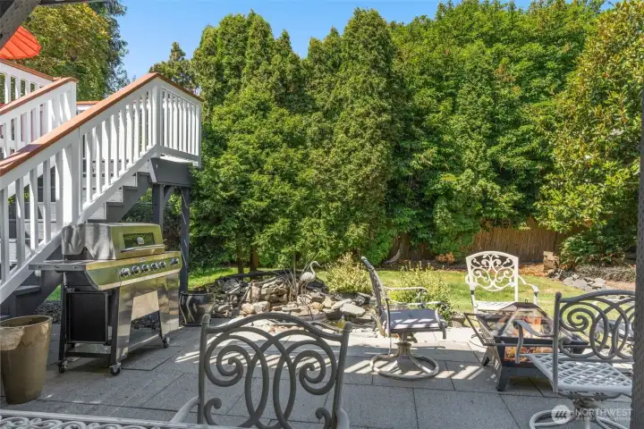 Backyard patio with Firepit area
