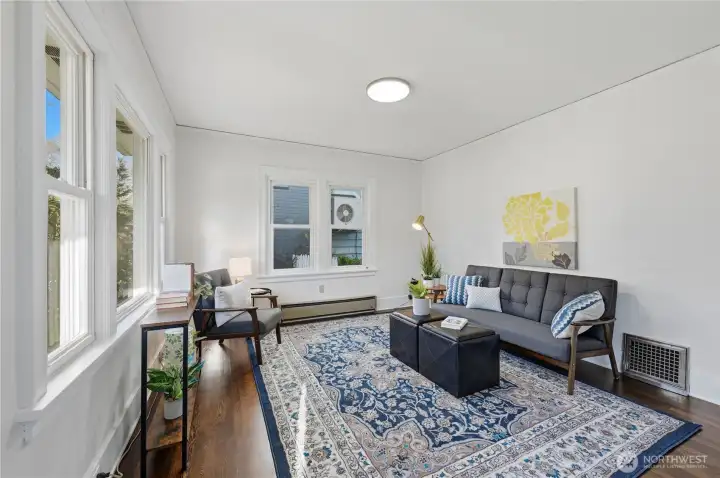 Light and Bright Living Room