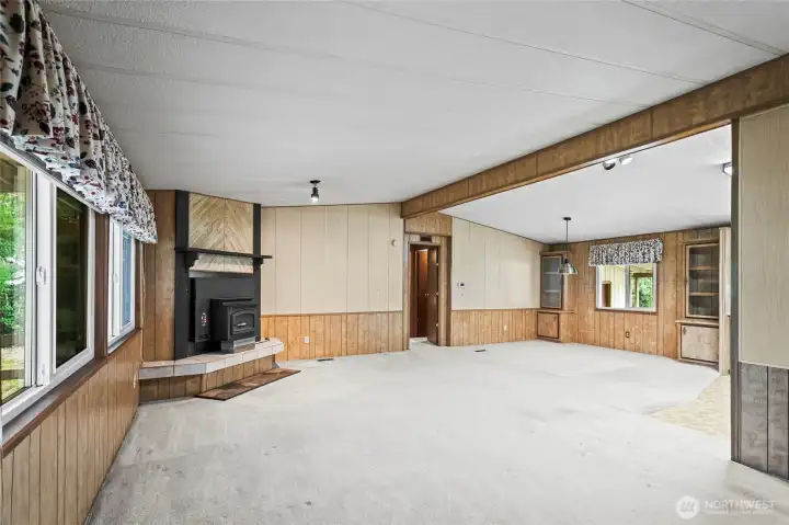 Living room + Dining room