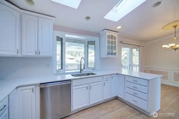 Lots of cabinet space!