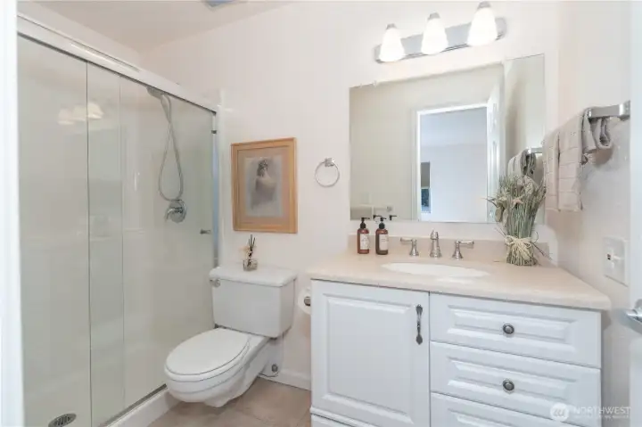 Fresh and clean bath.