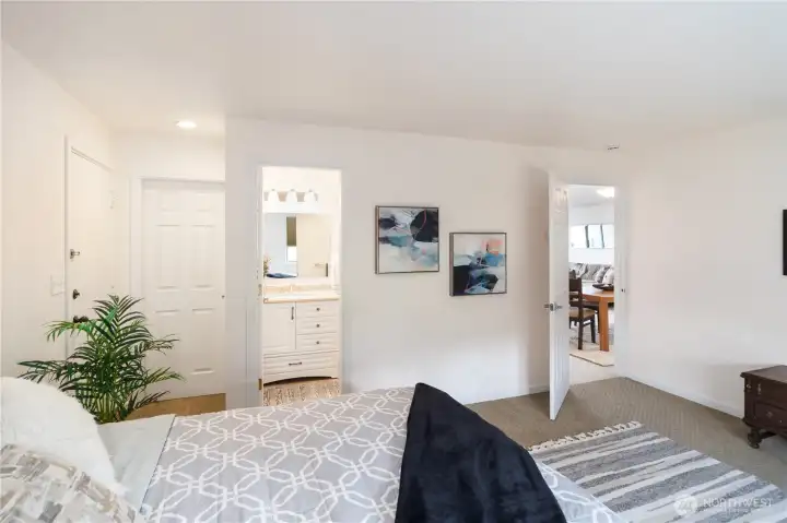 Again, a King size bed, and good closet space.