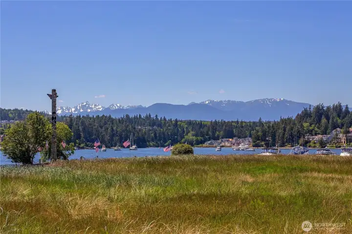 The Totem Pole at Burner Point honoring first Americans and Pope and Talbot.