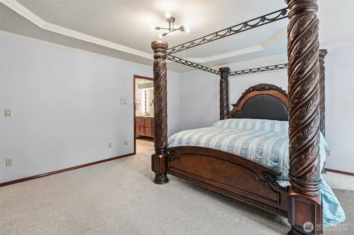 Main Floor Main Bedroom