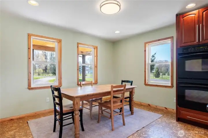 3rd dining space.