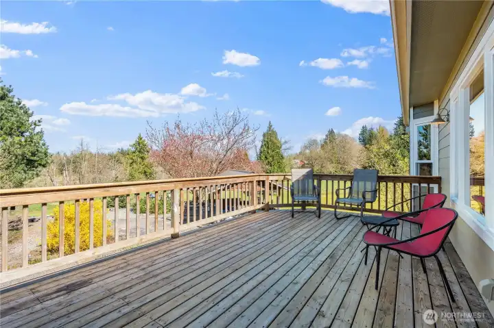 Very private. Home’s exterior was painted in 2025.