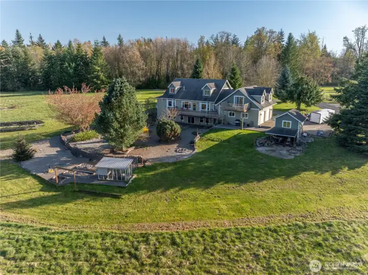 Lower gravel area was used for above ground swimming pool, trampoline area.