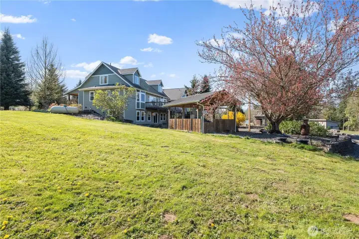 2 potential separate living spaces in the home (daylight basement and upper bonus room), a permitted DADU and an RV pad make this the optimal investment/multigenerational property!