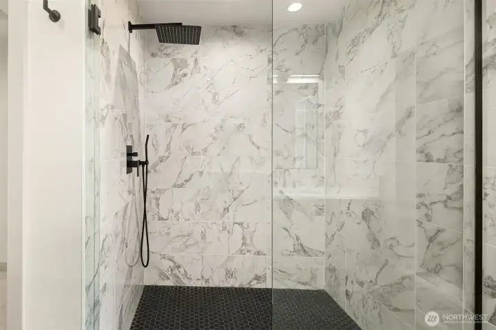Walk-in Shower with Frameless Shower Enclosure