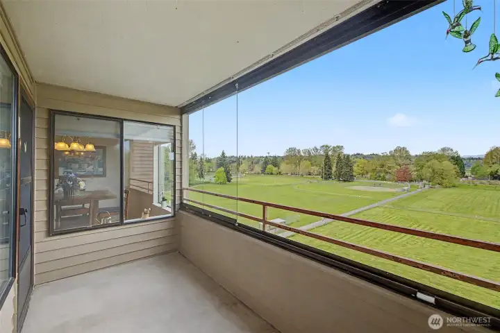 Deck with mountain views, can be enclosed by screen.