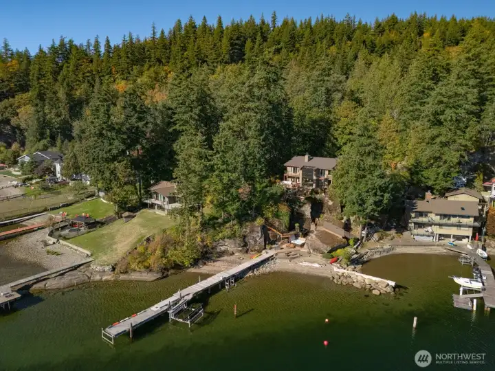 110 ft dock along 118 feet of waterfront.