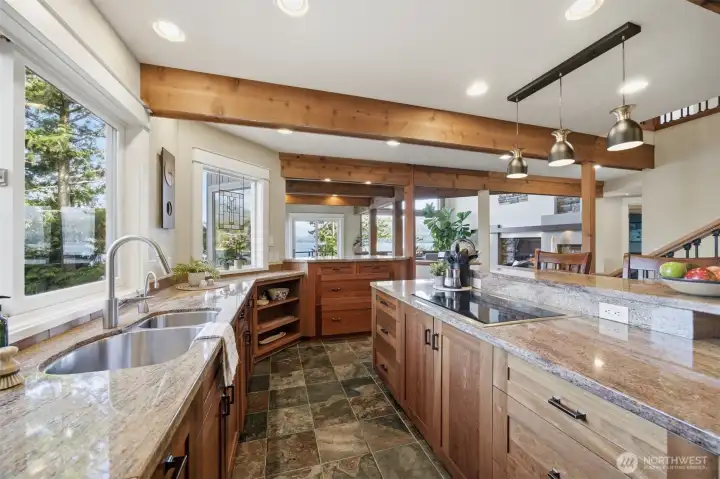 Beautiful kitchen...high end appliances