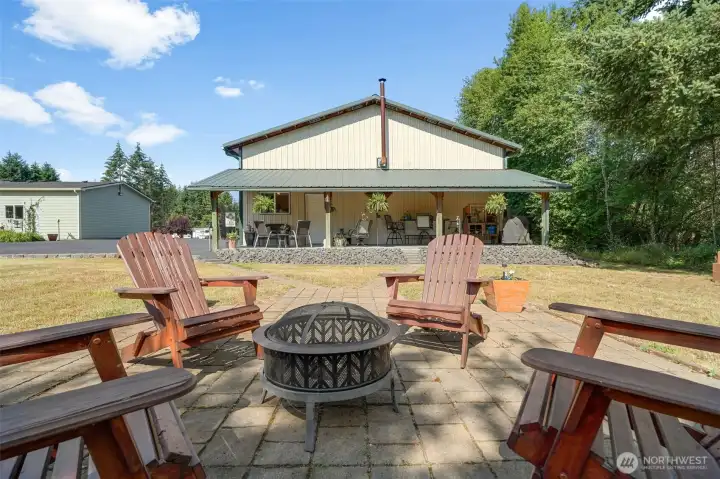 Plenty of room for entertaining or sending the kids on an outdoor adventure. Plenty of room for entertaining or sending the kids on an outdoor adventure.
