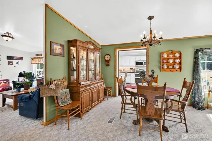 Dining space off kitchen in great room open area, or make it into a bigger great room. Dining space off kitchen in great room open area, or make it into a bigger great room.
