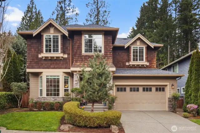 Welcome to this impeccably maintained home nestled in the heart of Sammamish! This gorgeous home, includes custom, designer features throughout, landscaping, and more. Located close to Amenities, shopping and Lake Washington School District schools.
