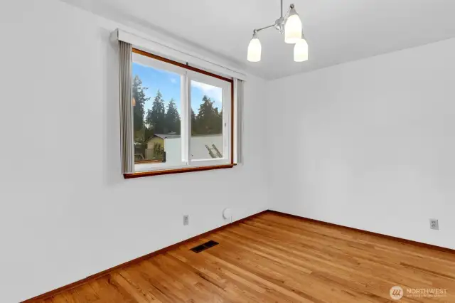 Dining room off kitchen