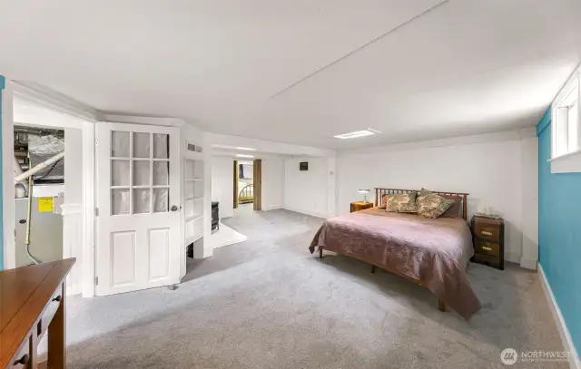 Large bonus living space with endless possibilities. Newer  neutral and fresh carpet.