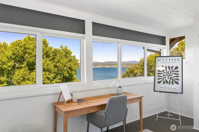 The dormer room is that extra bit of space that steals the show with its lovely lake and mtn views.