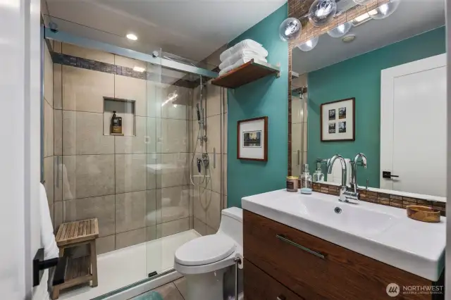 2nd Bathroom Fully Renovated.