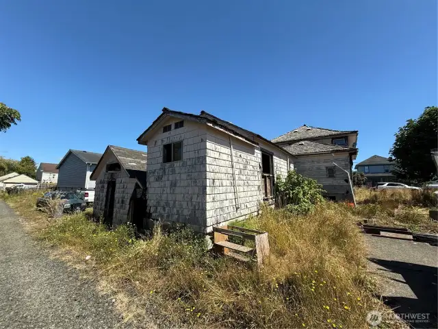 Alley and additional parking in rear of building