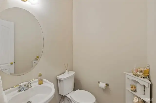 1/2 bathroom