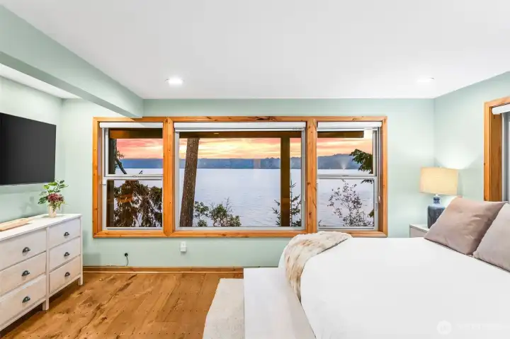 Primary bedroom on the 2nd floor had generous oversized windows.